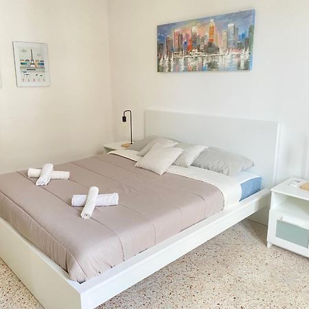 Апартаменты Urban Poet Retreat - Casa Di Vincenzo E Andrea 2 Палермо Экстерьер фото