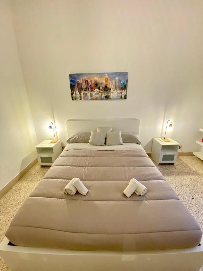 Апартаменты Urban Poet Retreat - Casa Di Vincenzo E Andrea 2 Палермо Экстерьер фото